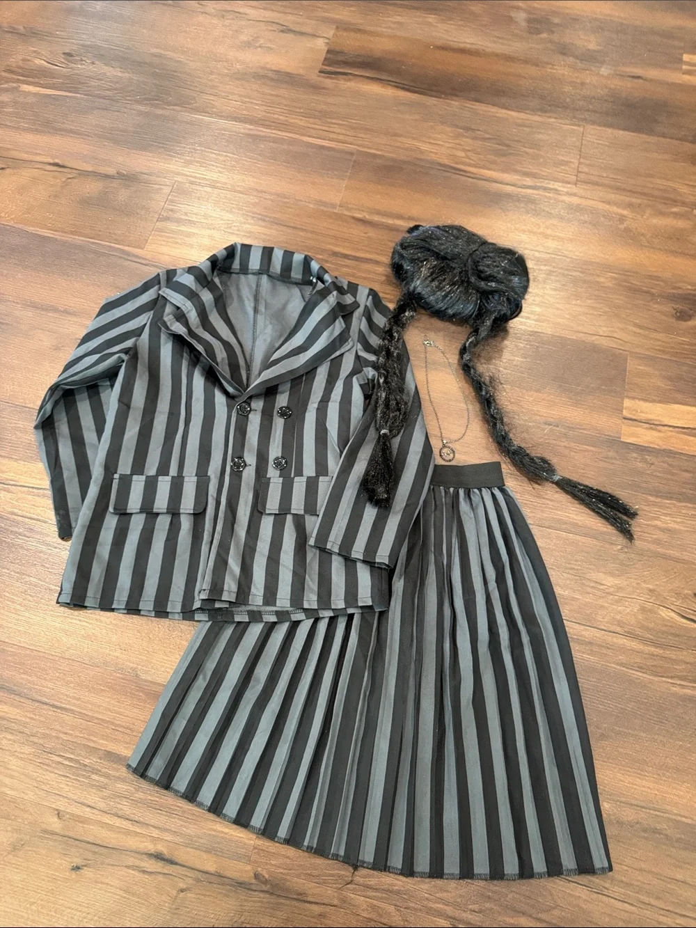Girl’s Wednesday Adam’s Costume Size XL